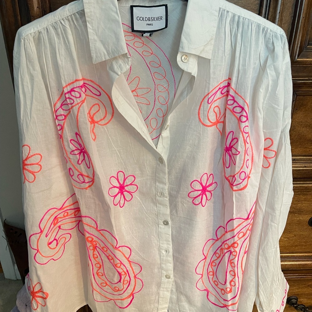 Silver Jeans White Blouse with Pink Embroidery